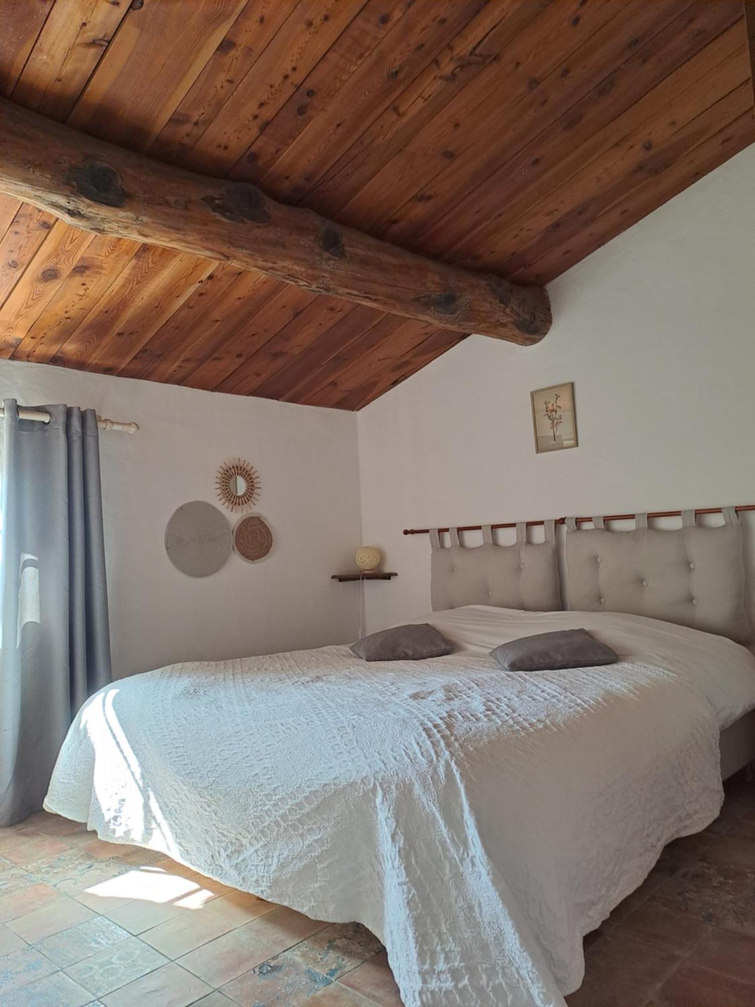 Les Roses Tremieres Bed & Breakfast Bargeme Luaran gambar